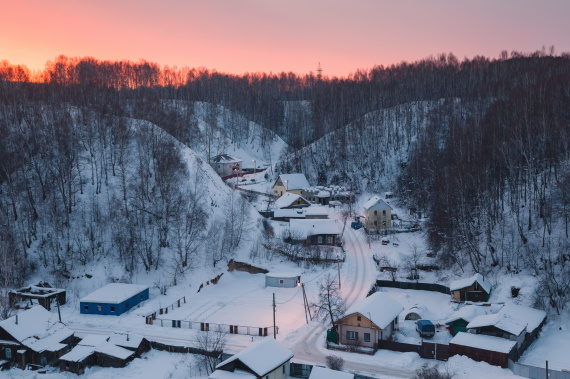 Winter dawn at the village of Vershki